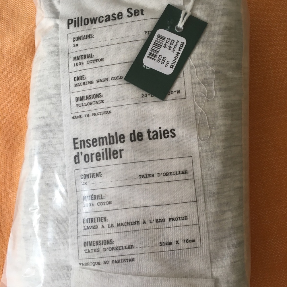 2 URBAN OUTFITTERS PILLOWCASES - Picture 1 of 2
